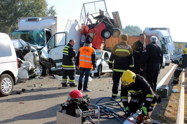 Магла је узрок, а траже одговорне